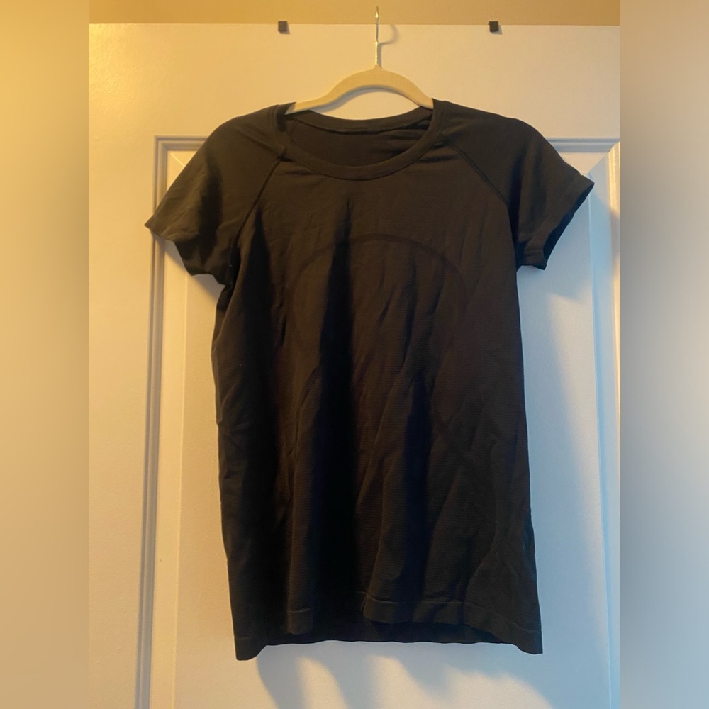 Lululemon Swiftly Tech Short Sleeve 2.0 Hip Length